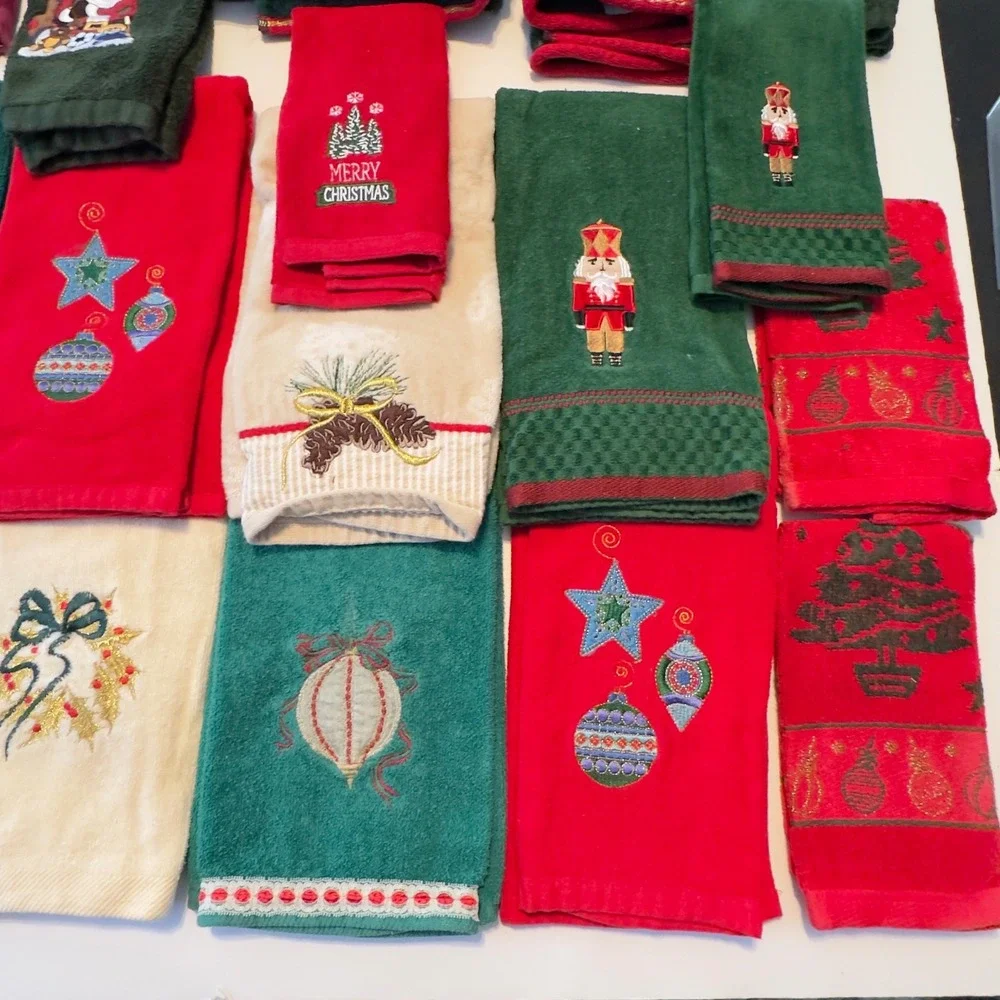 Vtg Christmas Holiday Hand Towel Lot 18pc Nutcracker Santa Embroidered Red Green